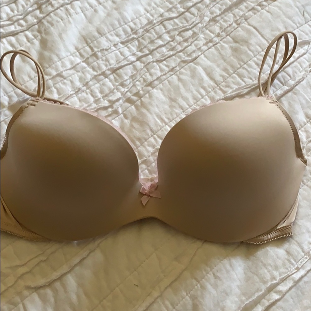Victoria’s Secret bra